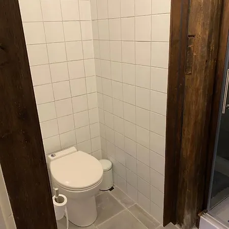 Alojamento de Acomodação e Pequeno-almoço Greyt Place 3*