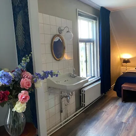 Greyt Place 3*