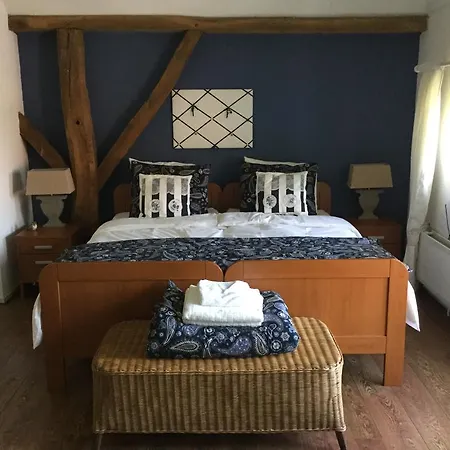 Greyt Place Bed & Breakfast 3*