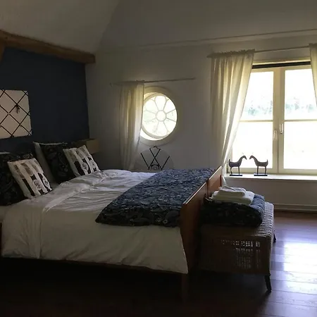 Greyt Place 3*